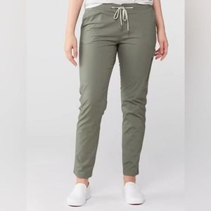 Vuori Womens Ripstop Pant Medium EUC